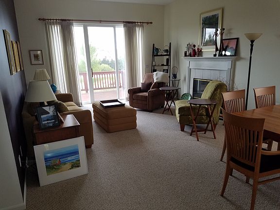 Living room + dinning area