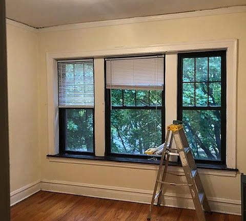 4th image of 5072 N Winchester Ave APT 3