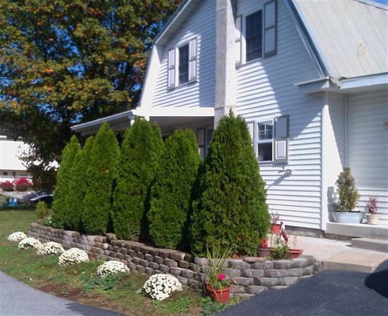 2nd image of 3751 Mount Joy Rd