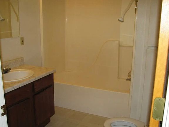 4th image of 1433 Kimball Pl #1