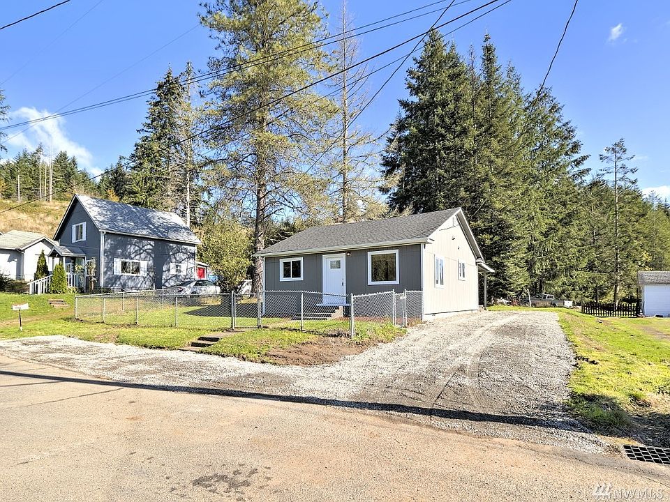 1st image of 1304 Rhobina St