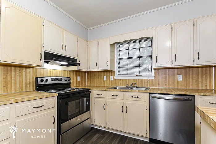 3405 Hilltop Rd SE — Photo 9