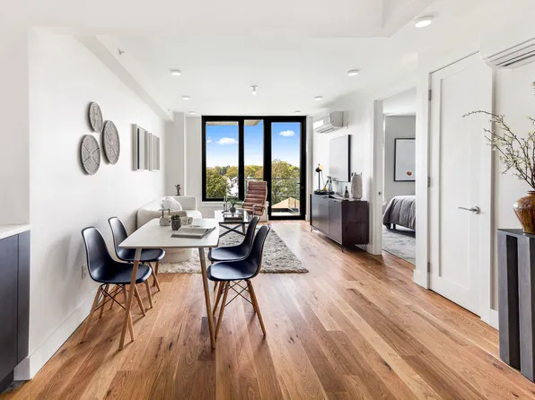 1544 Ocean Parkway image 1 of 23