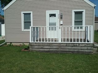 236 N La Salle Ave, Bradley, IL 60915
