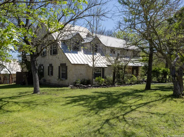 415 Mountain Spring, Boerne, TX 78006