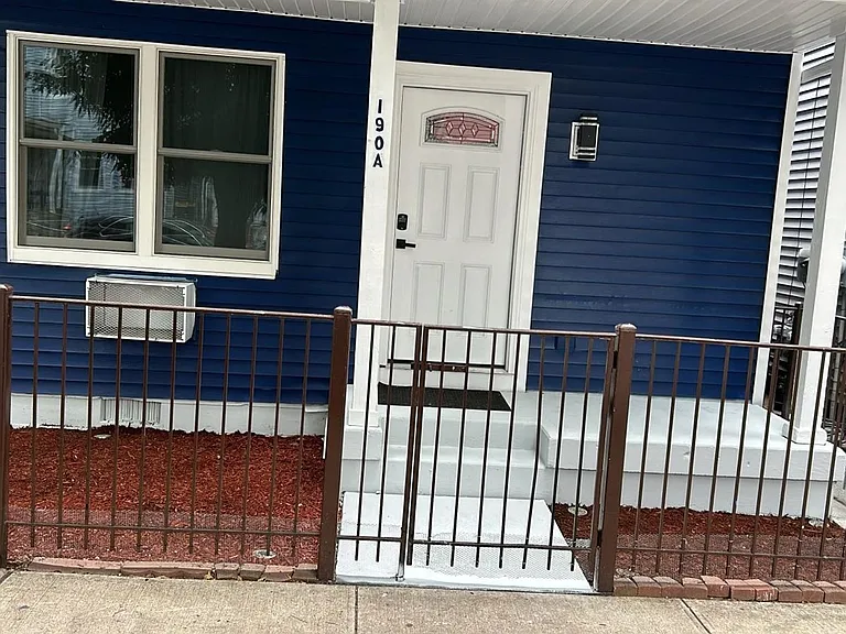 190 Dwight St — Photo 1