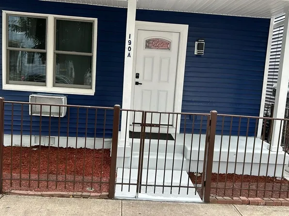 190 Dwight St, Jersey City, NJ 07305