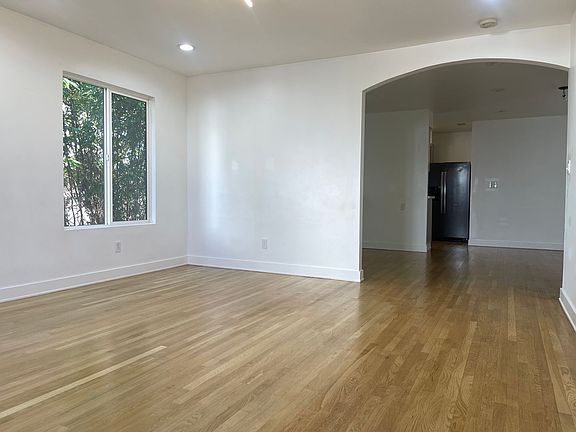 5th image of 477-479 Nassau Ave #479