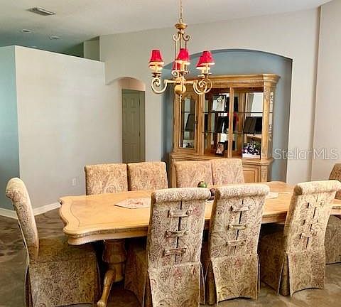 5th image of 2817 Laurel Leaf Dr