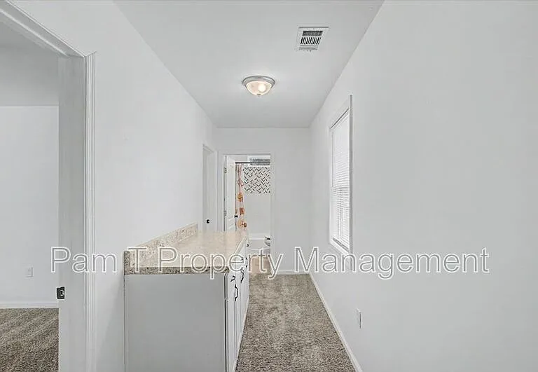 1200 E 37th St — Photo 11
