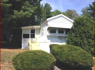 28 Redwood Dr, Halifax, MA 02338
