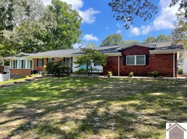 309 Merrywood Dr, Benton, KY 42025