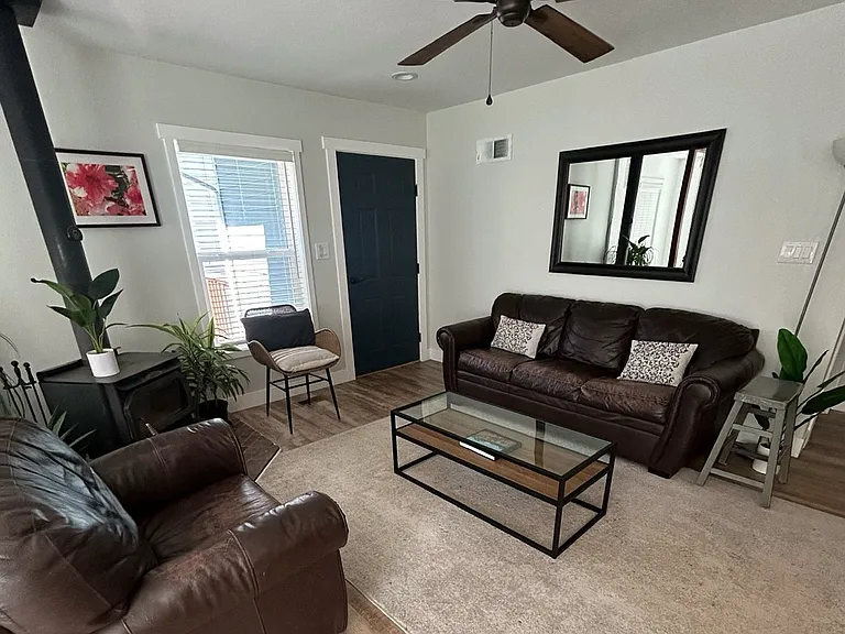 1545 Washington Ave — Photo 7
