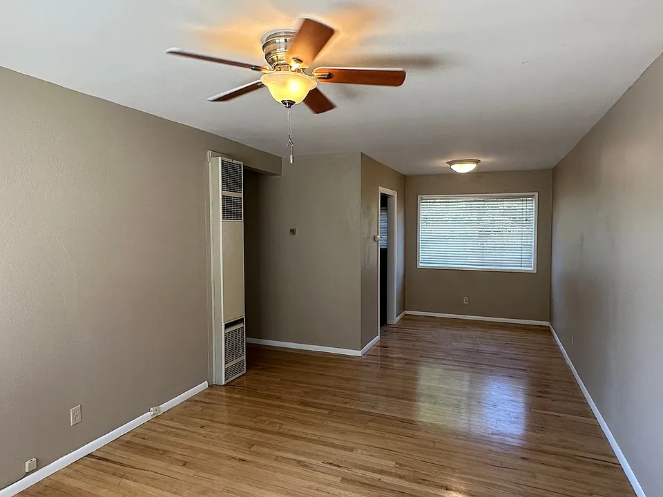3334-3408 SE 55th Ave