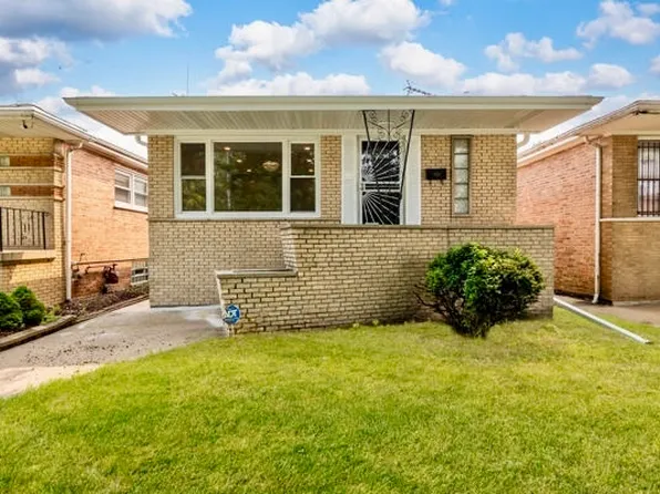 8151 S Commercial Ave, Chicago, IL 60617