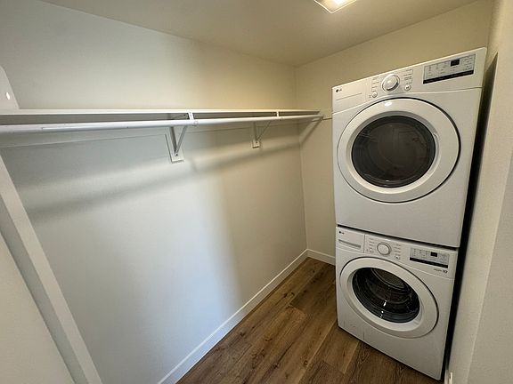 5th image of 4245 Juneau Cir #C