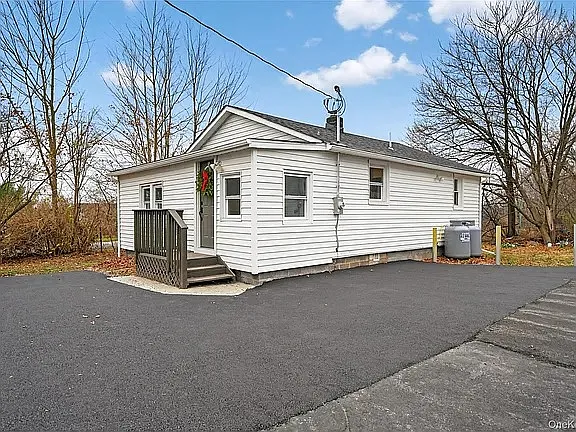 Building Photo - 193 Schutt Rd #1