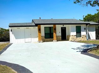 1482 Avenue Q, Lakehills, TX 78063