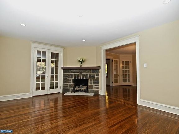 Living Room & Fireplace