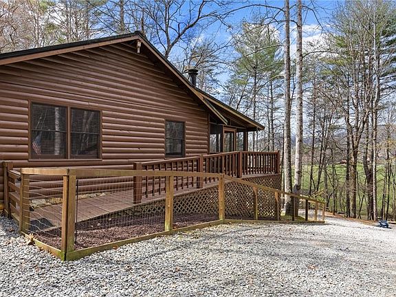 2nd image of 206 Sunny Brook Rd