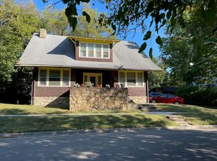 914 SW Douthitt Ave, Topeka, KS 66604