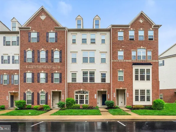 4885 Hiteshow Dr, Frederick, MD 21703