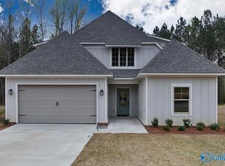 2704 Cherokee Ridge Dr, Union Grove, AL 35175