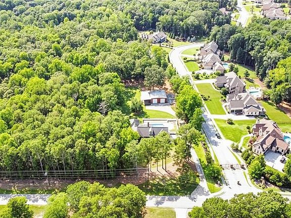 2nd image of 2678 N Bogan Rd