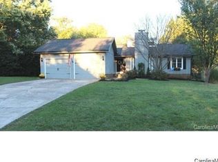 12324 Charing Grove Ln, Charlotte, NC 28273