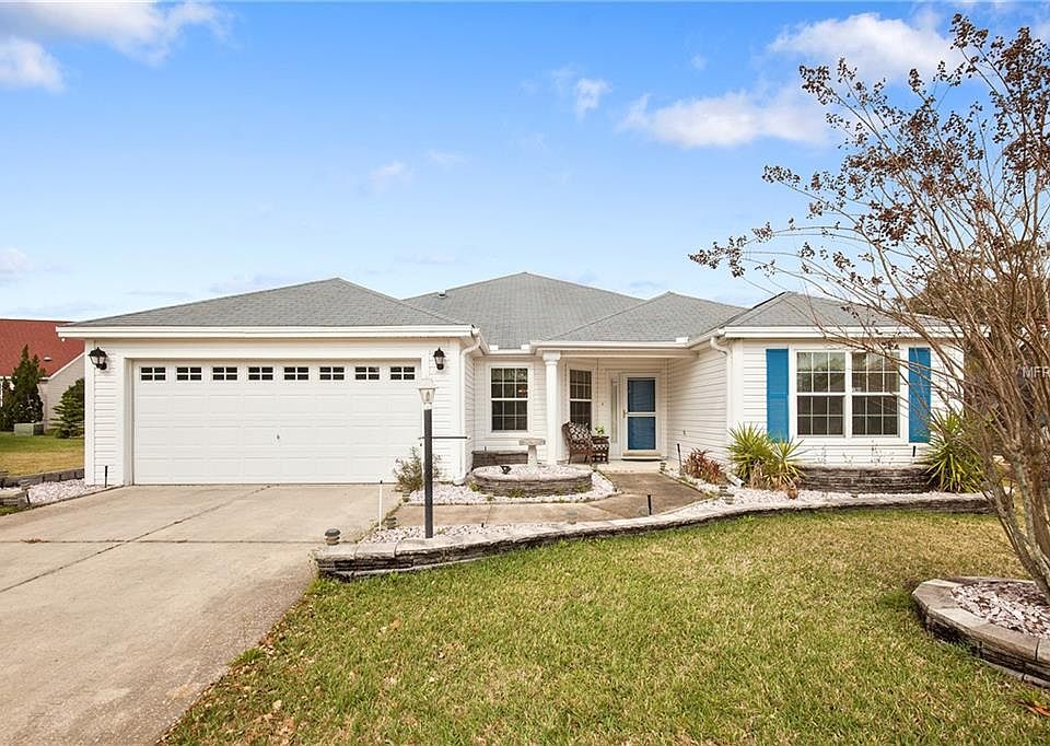 1st image of 2749 Banyan Pl