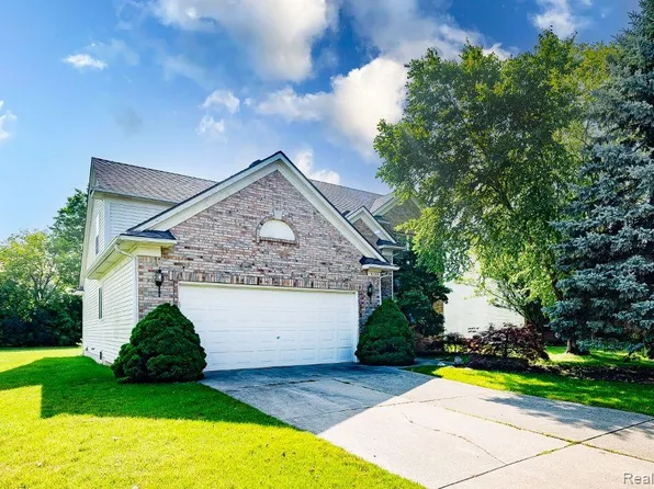 4123 Crystal Creek Dr, Ypsilanti, MI 48197