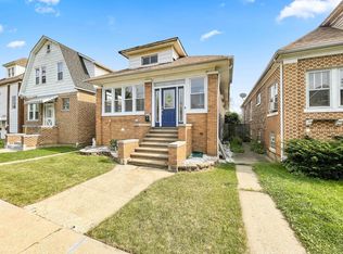 1322 121st St, Whiting, IN 46394