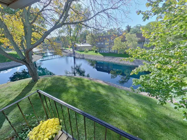 2005 Waterview Ct APT F, South Bend, IN 46637