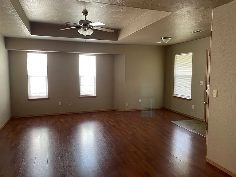 184 W Nicholas St #184 — Photo 7