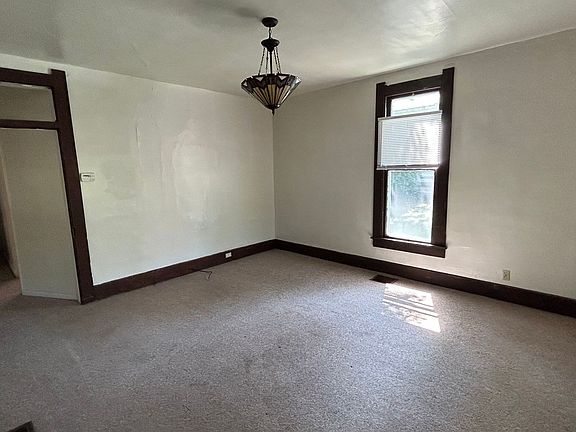 2nd image of 310 E 11th St