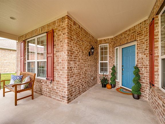 2nd image of 6040 Eagle Point Ln