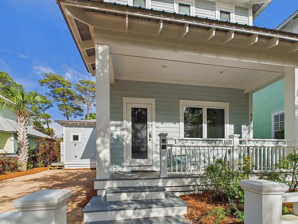 74 Greenway Park Ave