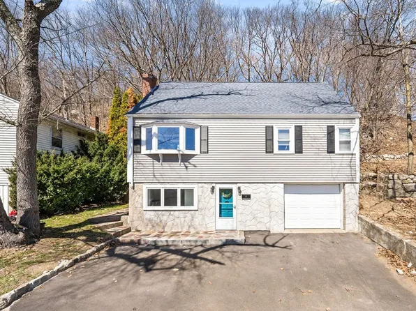 104 Cliff St, Lynn, MA 01905