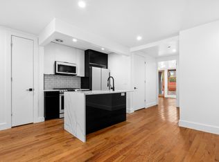 514 Maple St #1R, Brooklyn, NY 11225