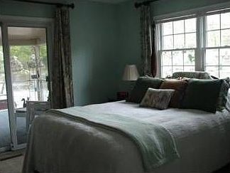 5th image of 3018 Edinburgh Dr