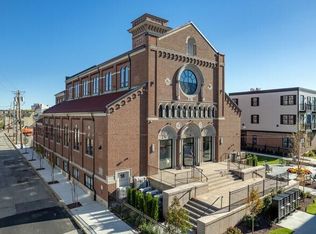 128 Dean St APT 102, Providence, RI 02903