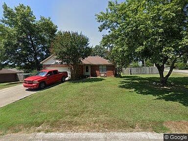 2nd image of 2355 Cedar Oaks Dr