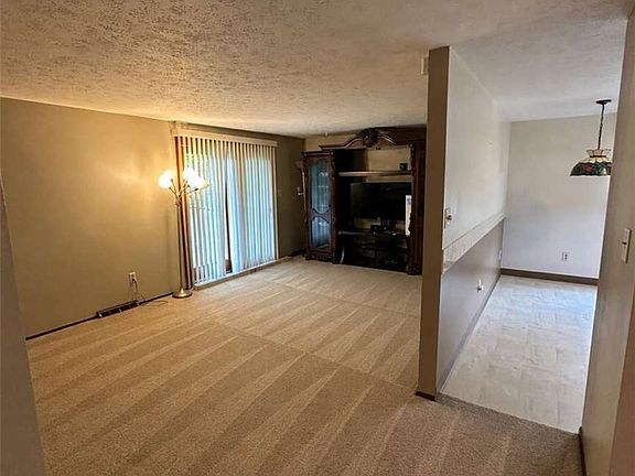 2nd image of 8126 Munson Rd