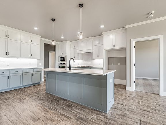 4th image of 1470 Umber Way