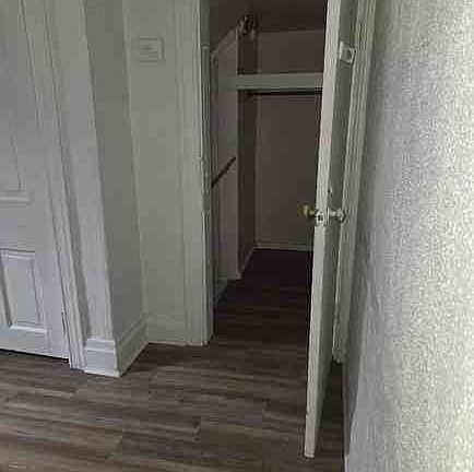 4th image of 12 Courtright St