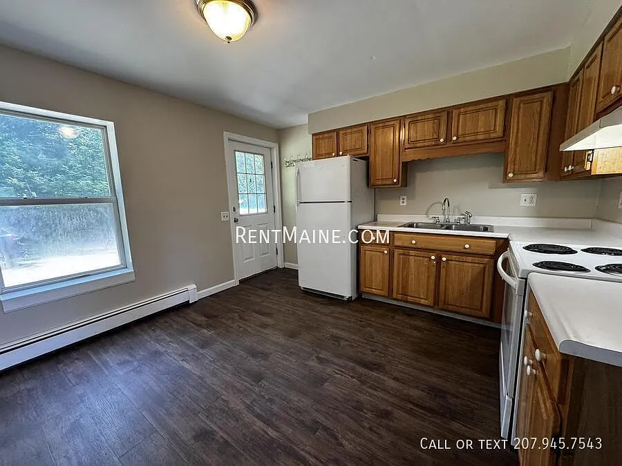 2 bed, $1,275 — Photo 2
