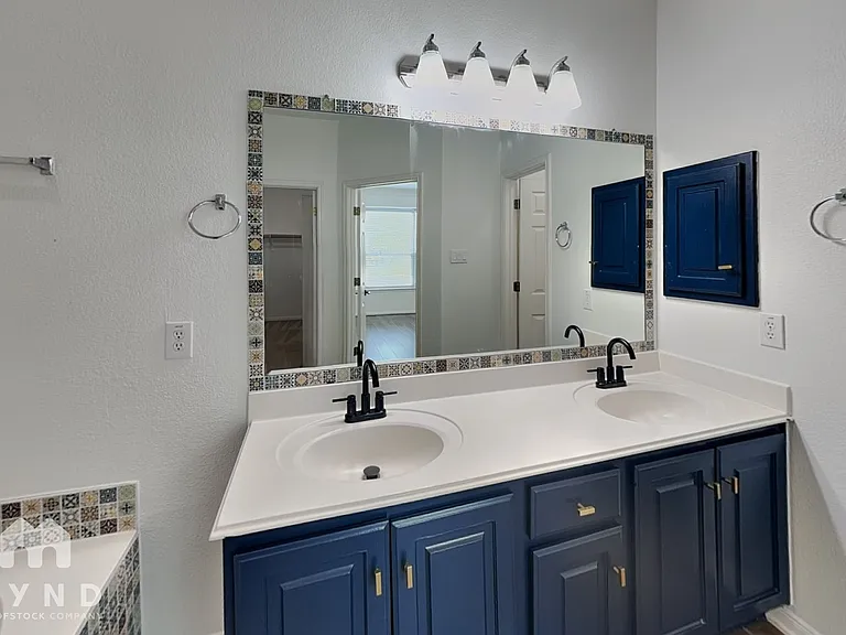 2809 Winding Shore Ln — Photo 19