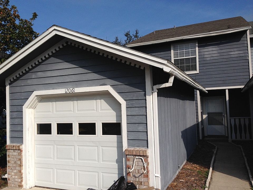 1st image of 12061 Candlewyck Ln