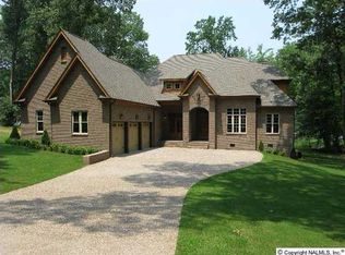 13233 Saint Andrews Dr, Athens, AL 35611