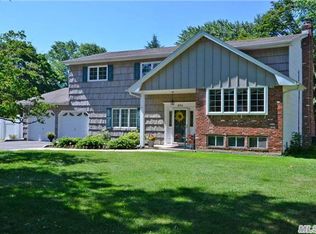 895 Park Ave, Huntington, NY